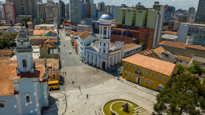 Projeto Rosto da Cidade que irá revitalizar, em etapas, o Centro de Curitiba. Na imagem Praça Garibaldi – Curitiba, 12/112018. – Foto: Daniel Castellano / SMCS