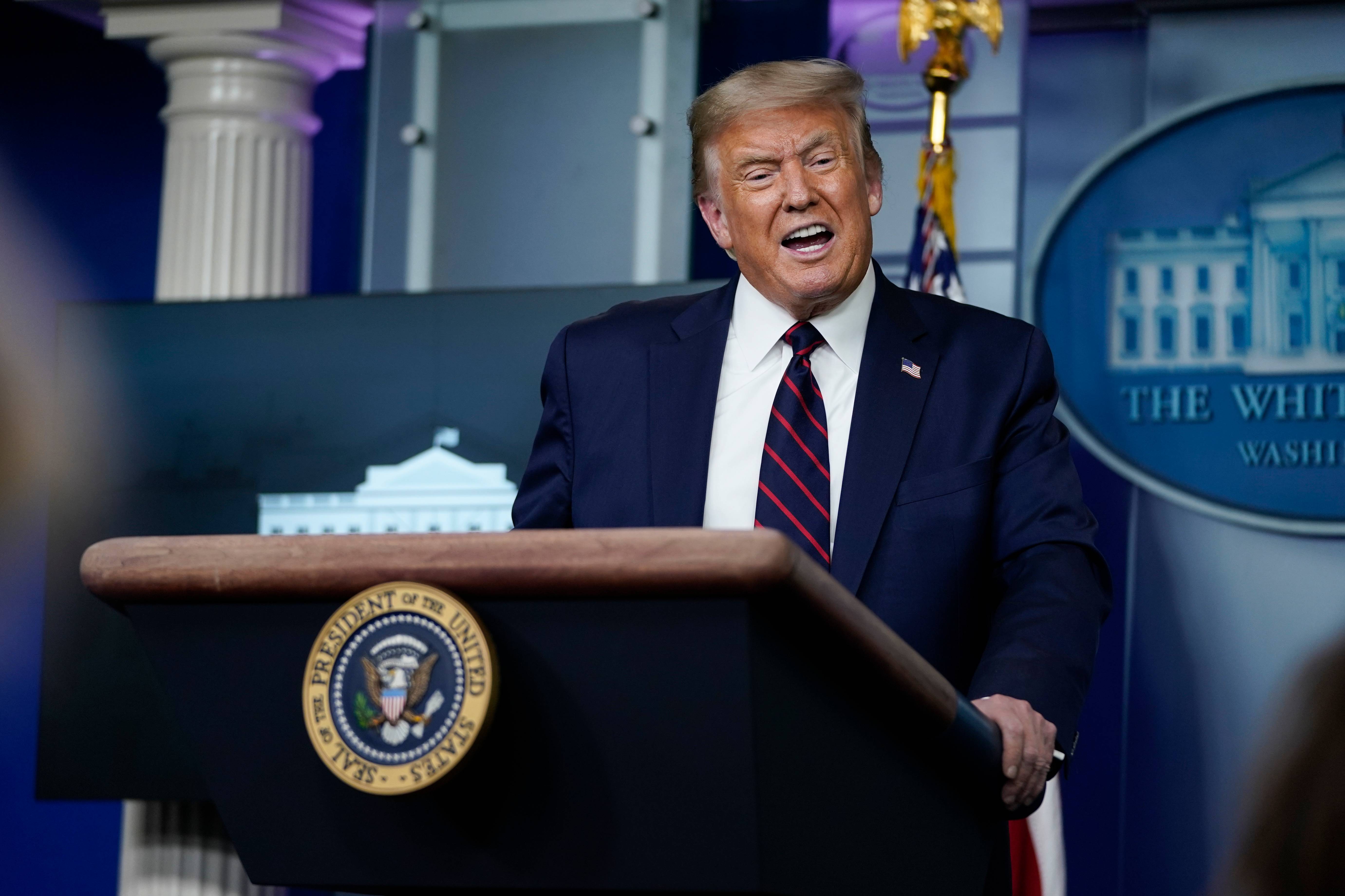 trump explosão libano