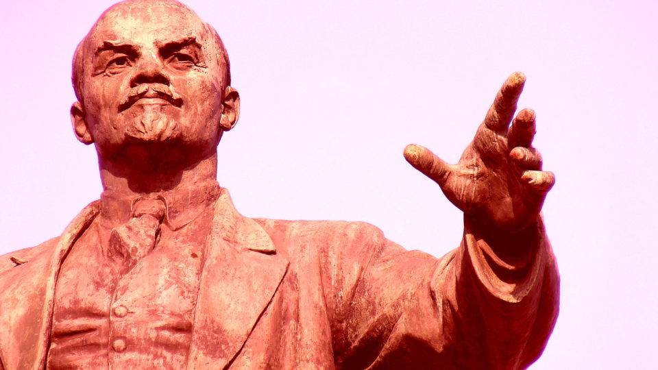 Revolução Russa como tragédia Estátua de Lênin
