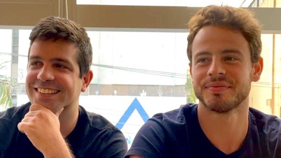 Startup levanta R$ 1,8 milhão com software customizável de gestão para PMEs Os cofundadores da Jestor, Guilherme Pinheiro (CTO) e Bruno Bannach (CEO).