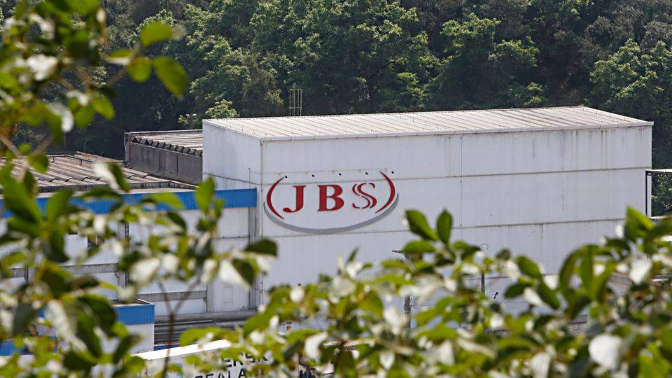 JBS tem contratos de R$ 47 milhões com Ministério da Defesa