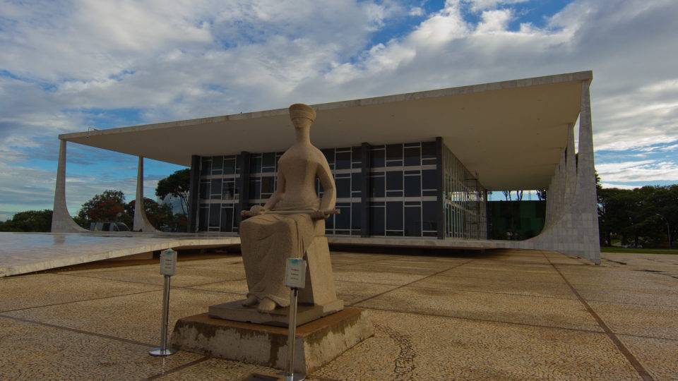 STF vai avaliar caso que pode liberar demissões em estatais