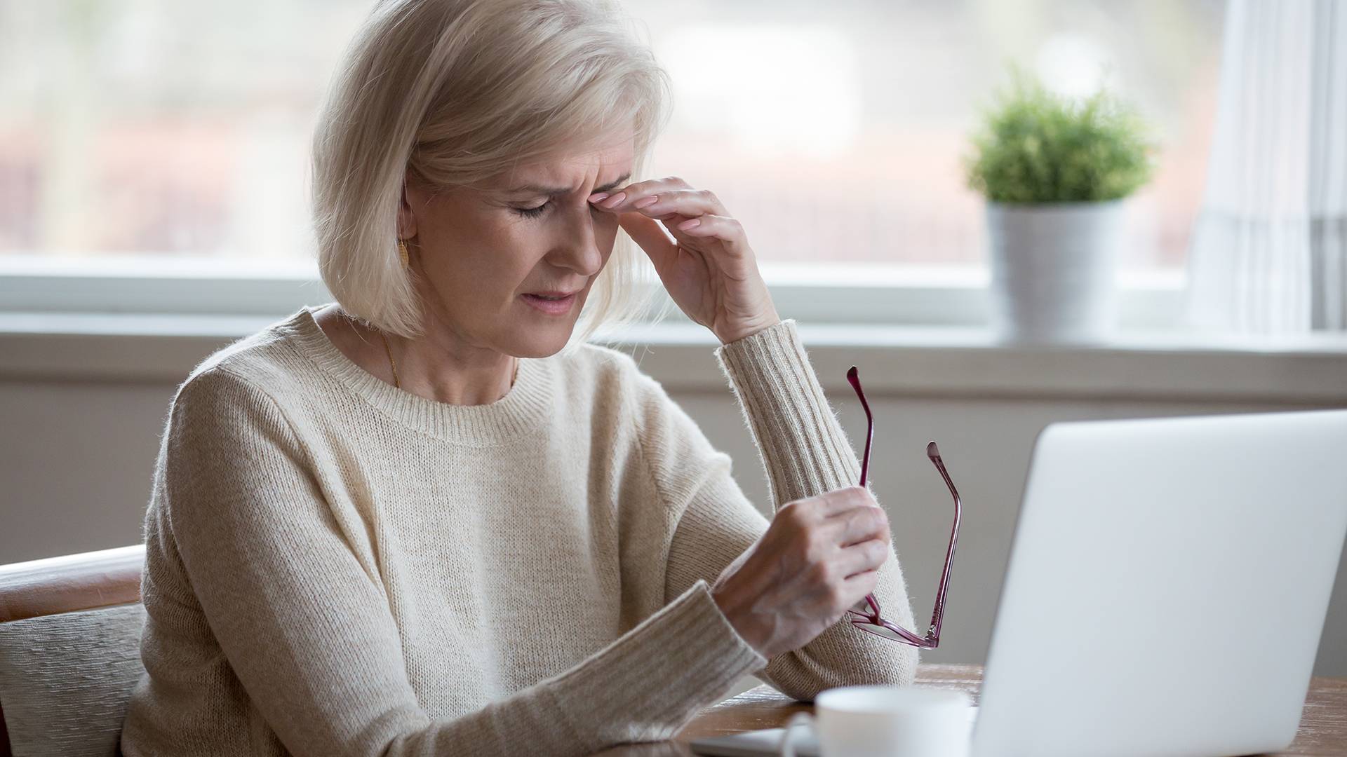 Conheça novas técnicas para tratar a síndrome do Olho Seco com a Clínica Visão com Saúde.