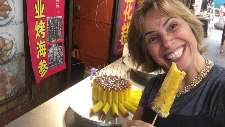 Pelas estradas da vida, no passear pela China, cada cidade um tempero especial, um gostinho de quero mais! Hoje o novo sabor, a nova textura, o ingrediente inusitado, intimida menos, encoraja mais!