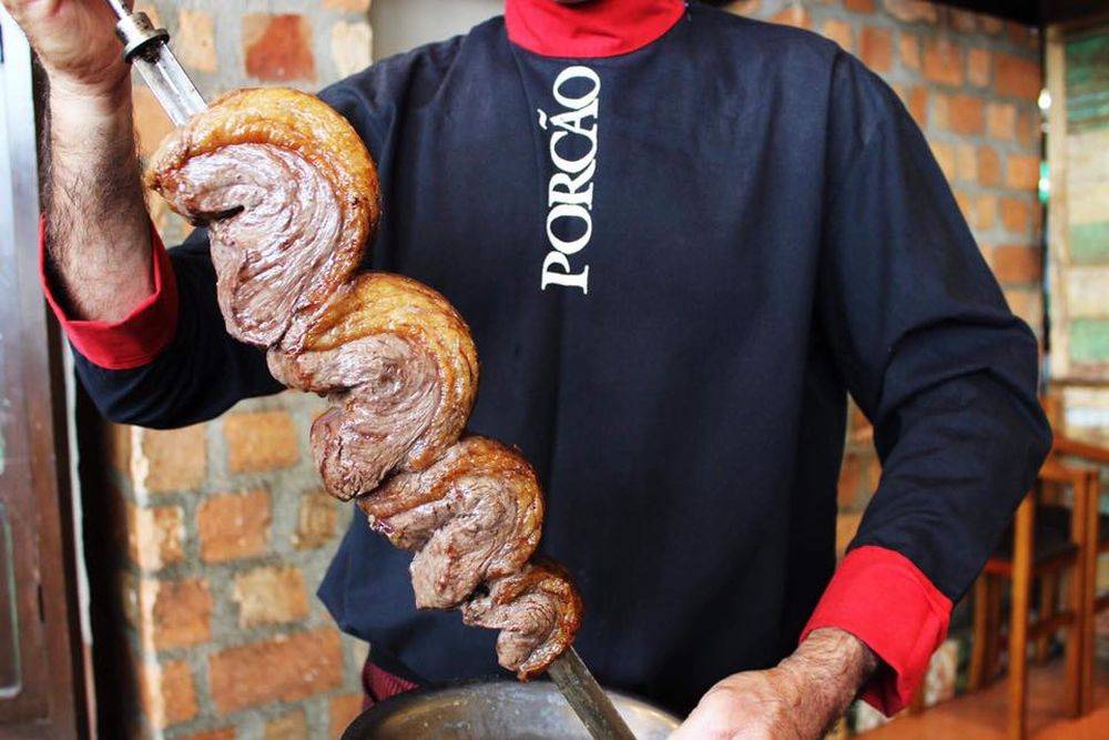 Com a venda direta de vouchers de rodízio, produtos especiais para fazer churrasco em casa e boutique de carnes delivery, churrascaria aumentou as vendas em 1000% durante a pandemia.