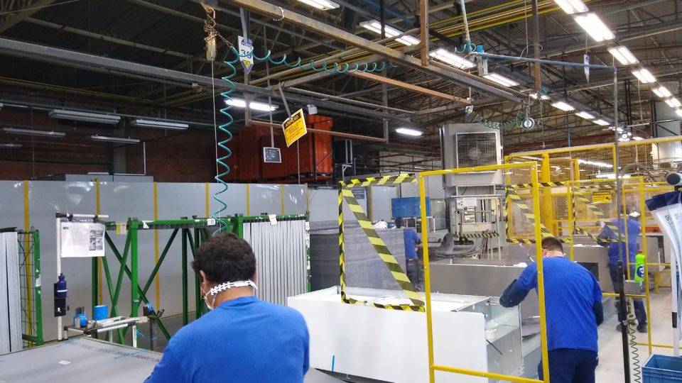Como a Electrolux viu a pandemia impulsionar as vendas de eletrodomésticos usados na cozinha Mais tempo em casa impulsionou as vendas de eletrodomésticos e fez Electrolux reforçar a produção