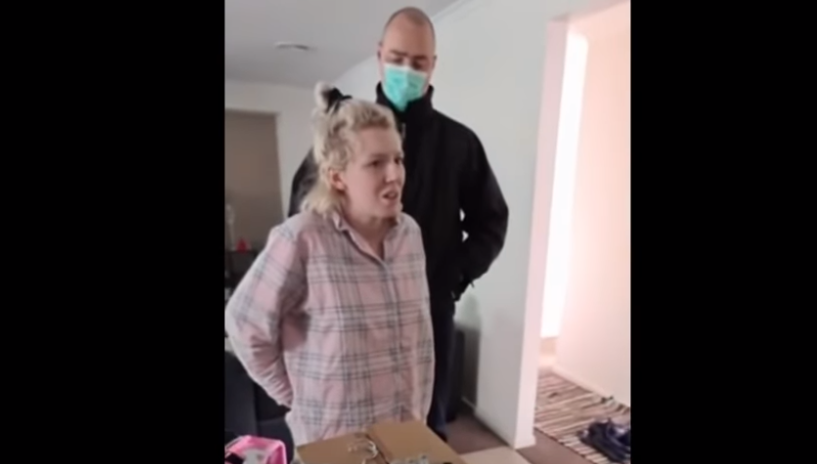 grávida presa austrália