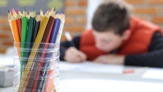 Paraná ainda não definiu o calendário de retorno das aulas. Paraná ainda não definiu o calendário de retorno das aulas.