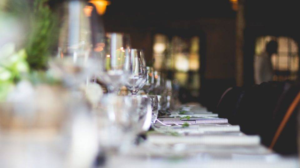 Eventos do futuro terão modelo híbrido com produção presencial e online Eventos híbridos