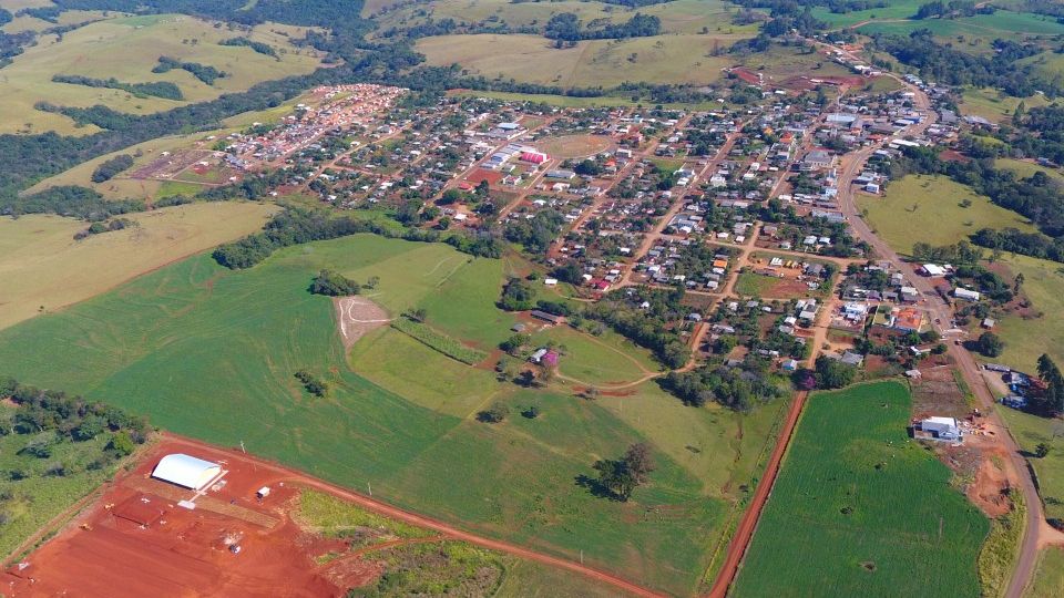 Laranjal Paraná fonte: media.gazetadopovo.com.br Fonte: media.gazetadopovo.com.br