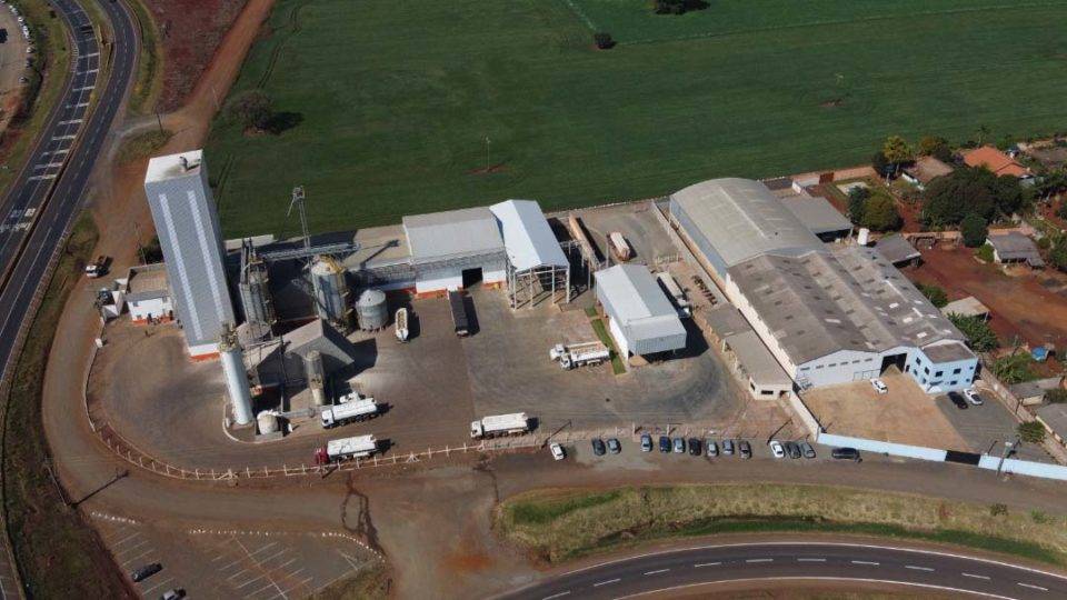 Frigorífico reativado pela Lar em Rolândia, Norte do estado