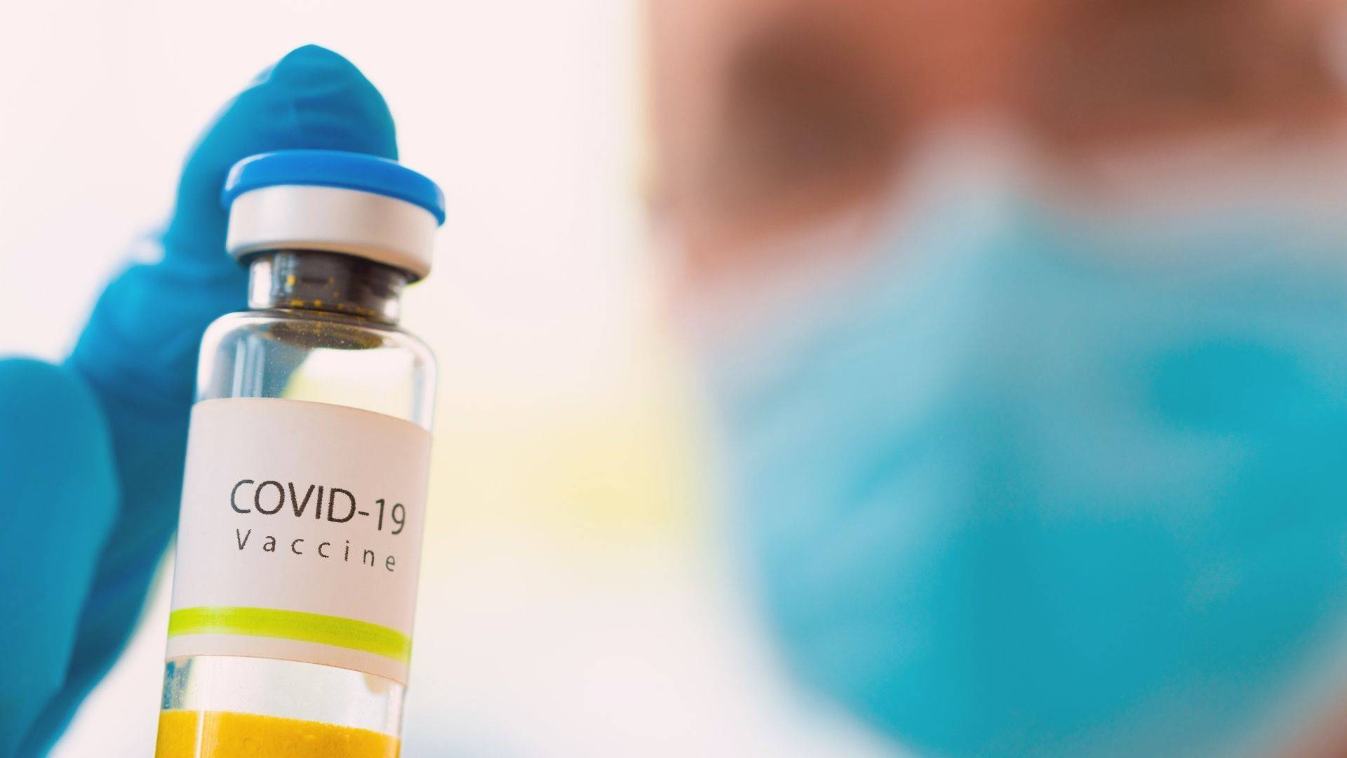 Medida provisória aprovada pela Câmara libera crédito extraordinário de quase R$ 2 bilhões para produção e compra da vacina de Oxford