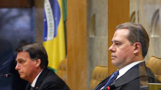 Bolsonaro: que Deus me ilumine ao indicar ministro