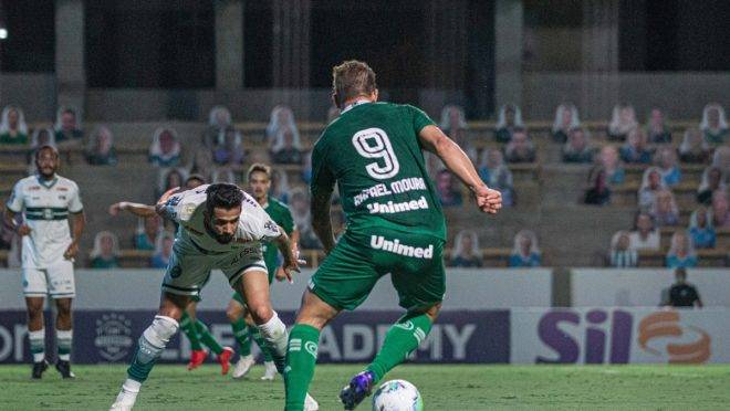 Coritiba perdeu de virada para o Goiás
