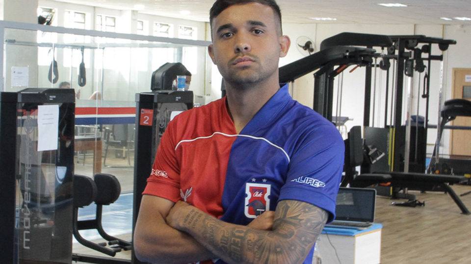 Paraná acerta com atacante que já passou pelo Coritiba Paraná acerta com atacante que já passou pelo Coritiba