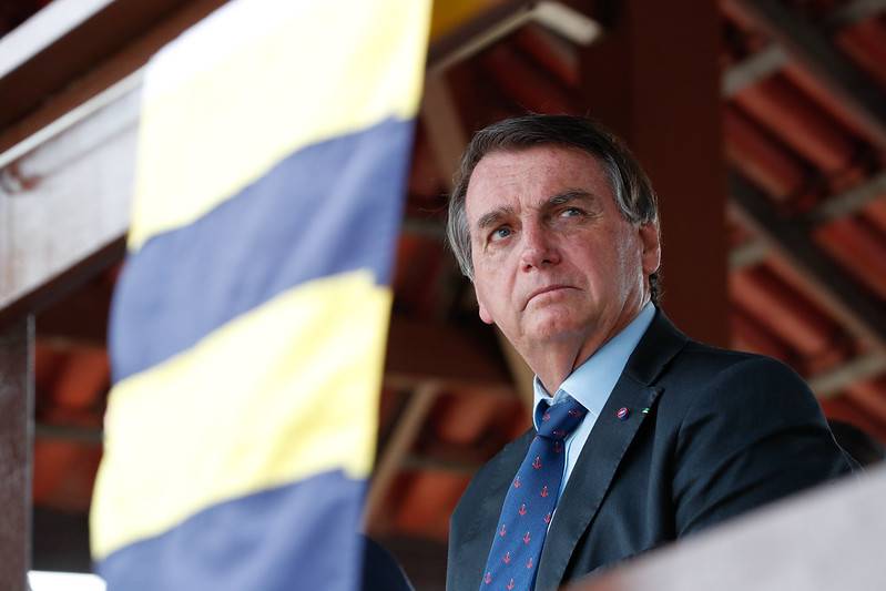 Bolsonaro veta parte de perdão às igrejas, mas estimula derrubada do próprio veto Bolsonaro descarta arroz tabelado