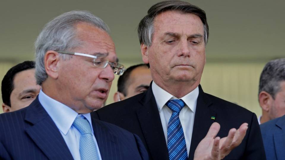 A um ano do fim do mandato: em que pé está a agenda de privatizações, vitrine de campanha de Bolsonaro O ministro da Economia, Paulo Guedes, e o presidente Jair Bolsonaro.
