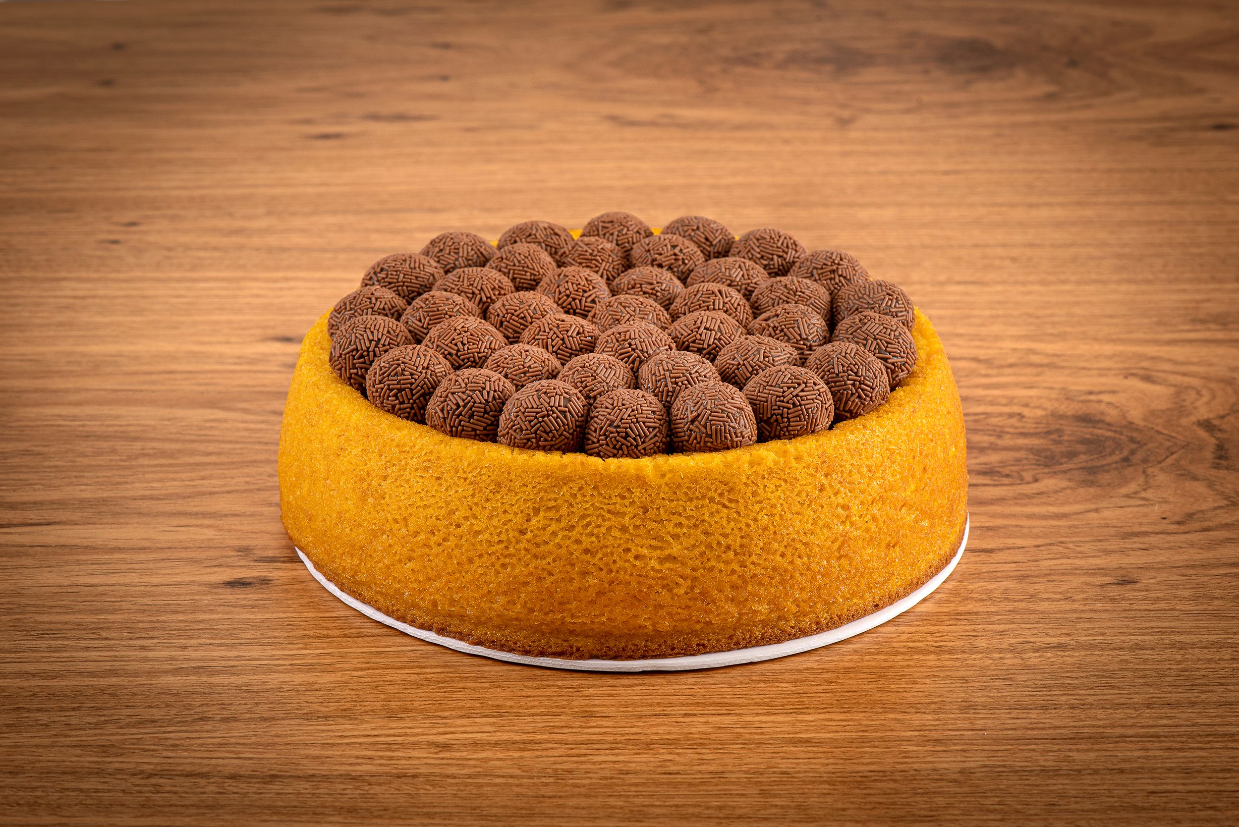 Bolo piscila de cenoura com brigadeiro, de d’O Famoso Brigadeiro. Bolo piscila de cenoura com brigadeiro, de d’O Famoso Brigadeiro.