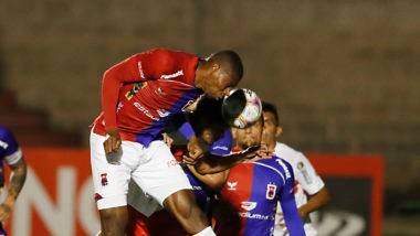 Oito pontos para o Paraná ajustar e manter o embalo rumo ao acesso Lance de jogo do Paraná Clube na Vila Capanema.