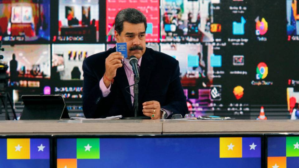 Ditador Maduro anuncia bônus de quase R$ 11 mil a aposentados, mas não dá detalhes maduro