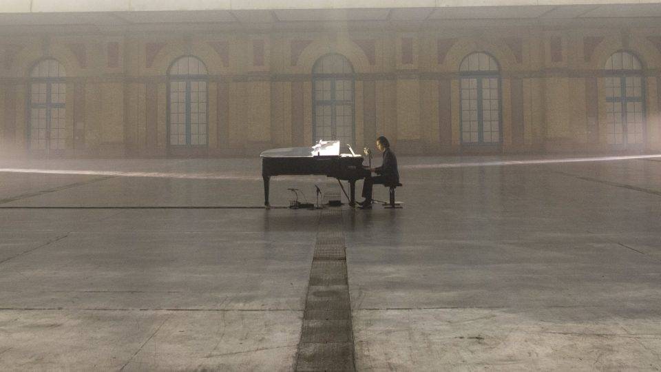 O que está no centro de nossas vidas? Nick Cave em “Idiot Prayer”