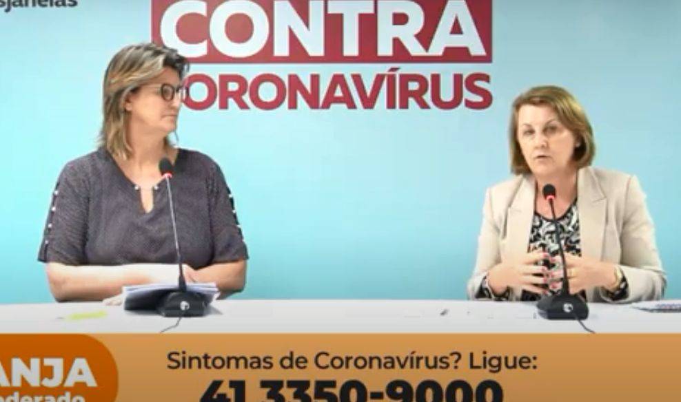 Marion Burger e Márcia Huçulak, da Secretaria de Saúde, durante live para apresentar dados da Covid-19 na capital