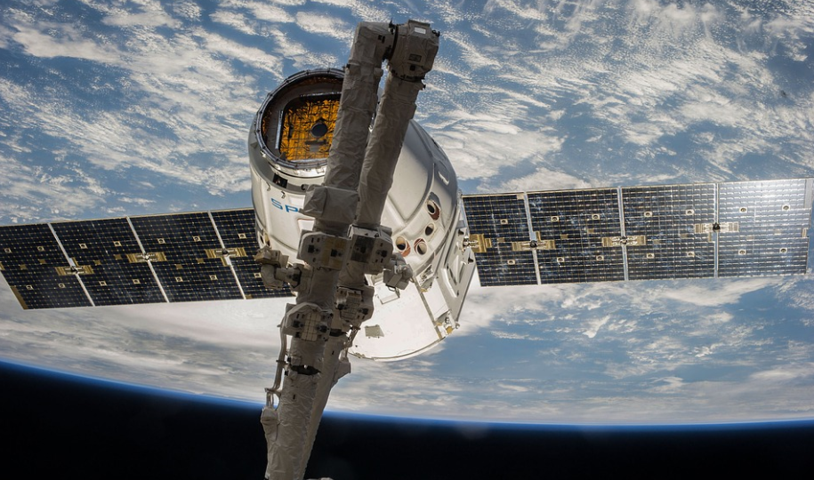 Militares vão usar verba milionária da Lava Jato para ter satélite próprio na Amazônia Militares vão usar dinheiro da Lava Jato para ter satélite na Amazônia