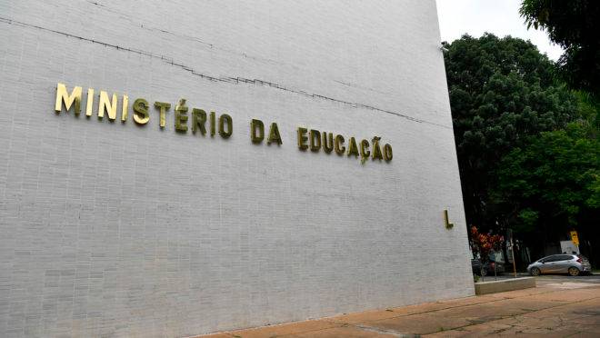 Nova política do MEC: inclusão total não se sustenta