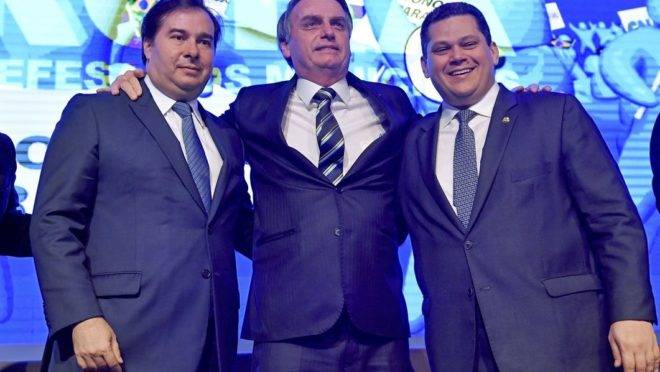 Aprovação do presidente Bolsonaro cresceu nos últimos meses e isso pode facilitar a tramitação de seus projetos no Congresso.