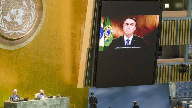 Bolsonaro disse na ONU que o Brasil é vítima de uma campanha internacional de desinformação sobre a Amazônia.