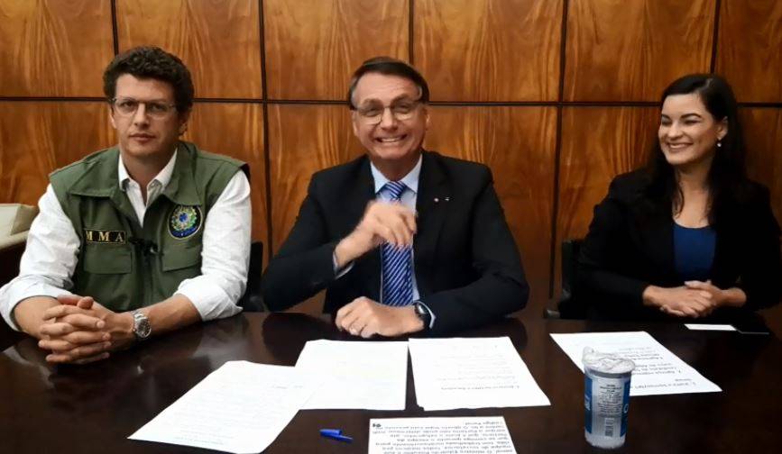 Bolsonaro diz que pode apoiar candidatos nas eleições municipais