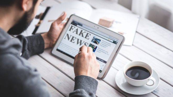 Nem toda mentira é “fake news”.