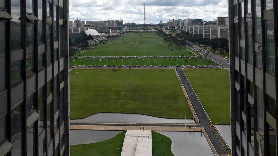 CLP estima que reforma administrativa pode gerar um impacto de R$ 400 bilhões até 2034