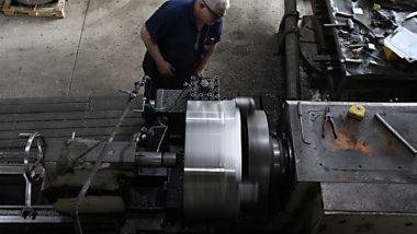 Inflação chegou a indústria: escassez de matérias-primas afetou produção e elevou preços