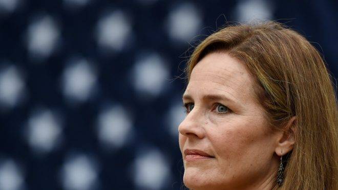 A juíza Amy Coney Barrett foi indicada para a Suprema Corte dos Estados Unidos pelo presidente Donald Trump.