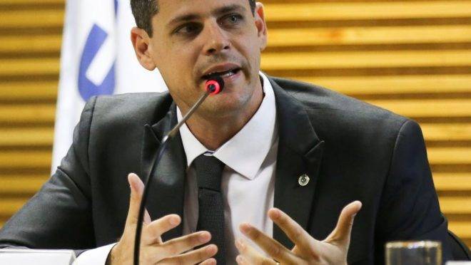 Bruno Funchal, secretário do Tesouro. Bruno Funchal, secretário do Tesouro.