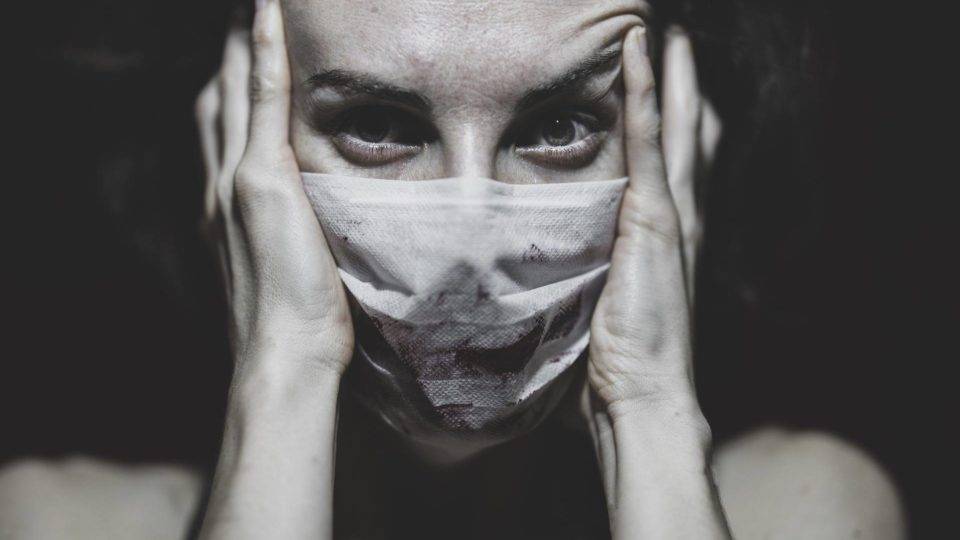 Pânico diante da Covid-19 é uma questão mais filosófica do que sanitária Pessimismo diante da Covid-19 diz mais sobre nós mesmos, que nos distanciamos da morte, e sobre o mundo contemporâneo, que acha que tem o controle de tudo.