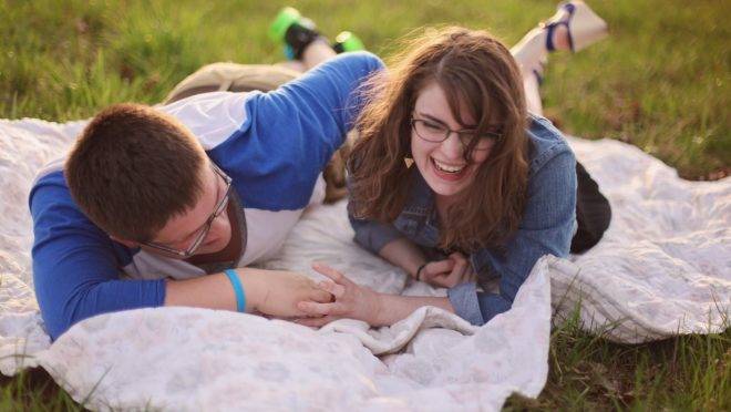 O casal não precisa fazer toda e qualquer atividade junto porque o outro não deve ser pensado como algo que falta
