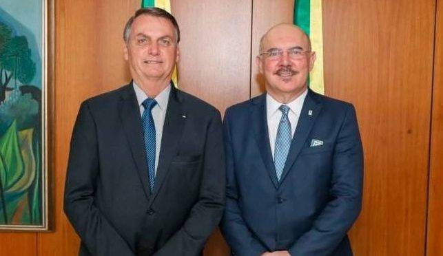 Presidente Jair Bolsonaro e o ministro da Educação Milton Ribeiro