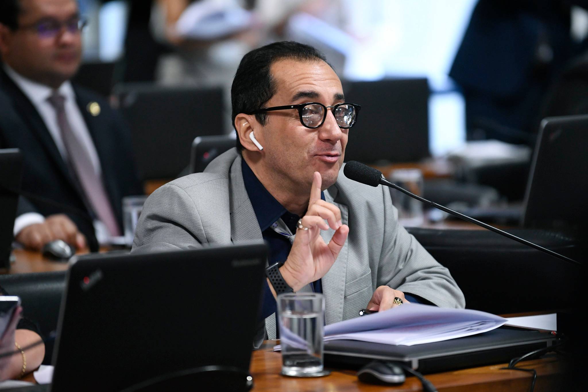 O senador Jorge Kajuru.