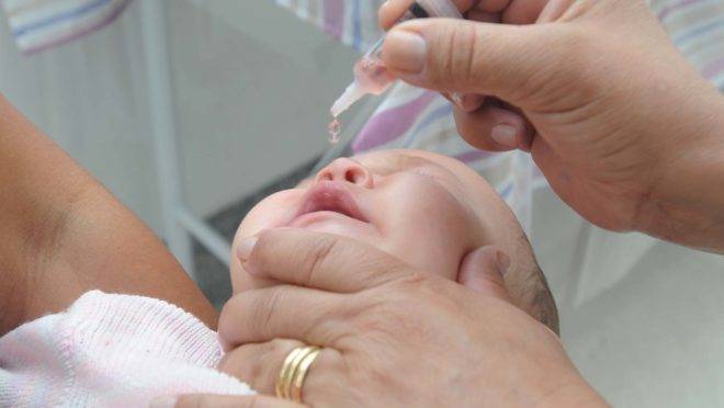 Em Curitiba, doses são aplicadas em todas as unidades de saúde