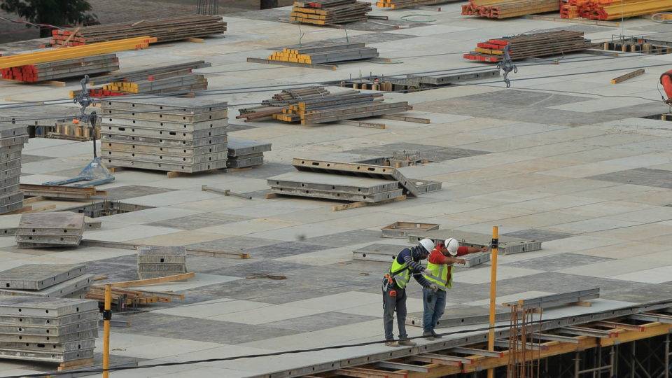 Quem perde e quem ganha com a reforma tributária da Câmara, segundo novo estudo Indústria e construção civil seriam os maiores beneficiados pela PEC 45, segundo estudo.