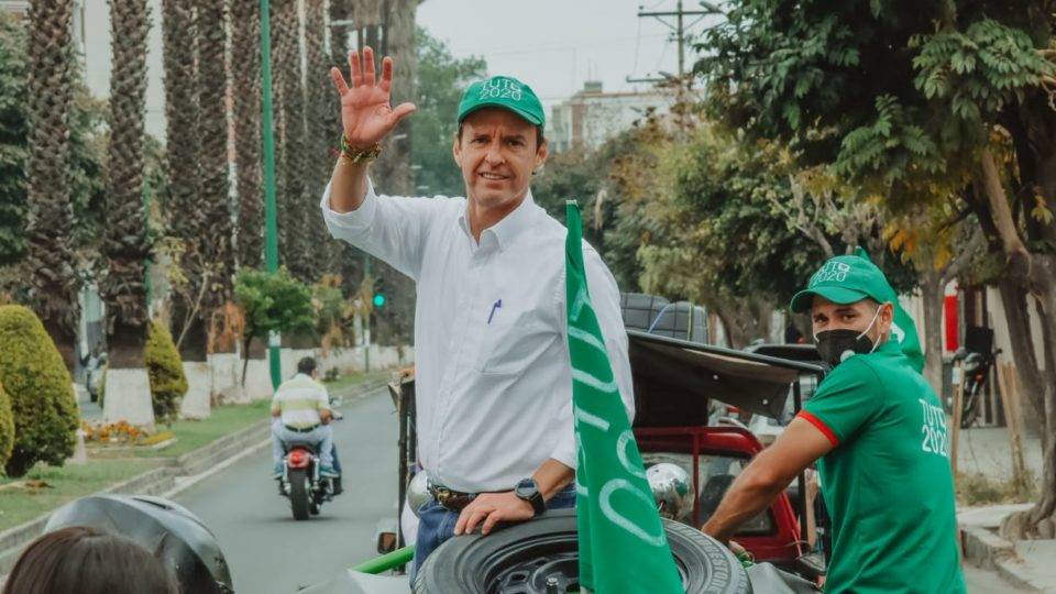 Bolívia: candidato de direita retira candidatura para enfraquecer partido de Evo Morales Na Bolívia, candidato de direita retira candidatura para enfraquecer partido de Morales