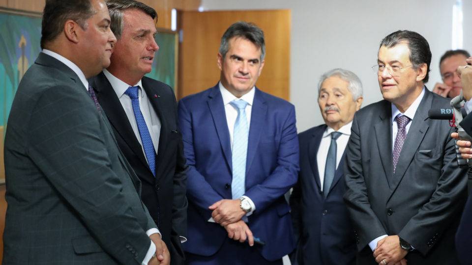 Quem são os “neobolsonaristas”, a nova força de apoio ao presidente no Congresso Neobolsonaristas almoçaram com Bolsonaro na semana passada: novos aliados do Centrão reduziram o espaço dos apoiadores ideológicos.