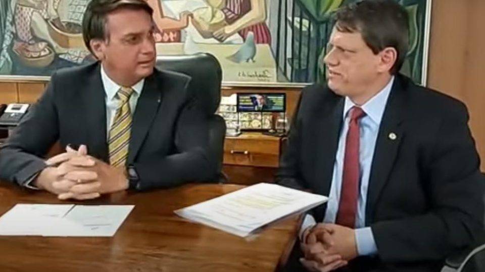 O que Bolsonaro vetou ao sancionar lei que altera trechos do Código de Trânsito Presidente Jair Bolsonaro anunciou mudanças no Código de Trânsito Brasileiro