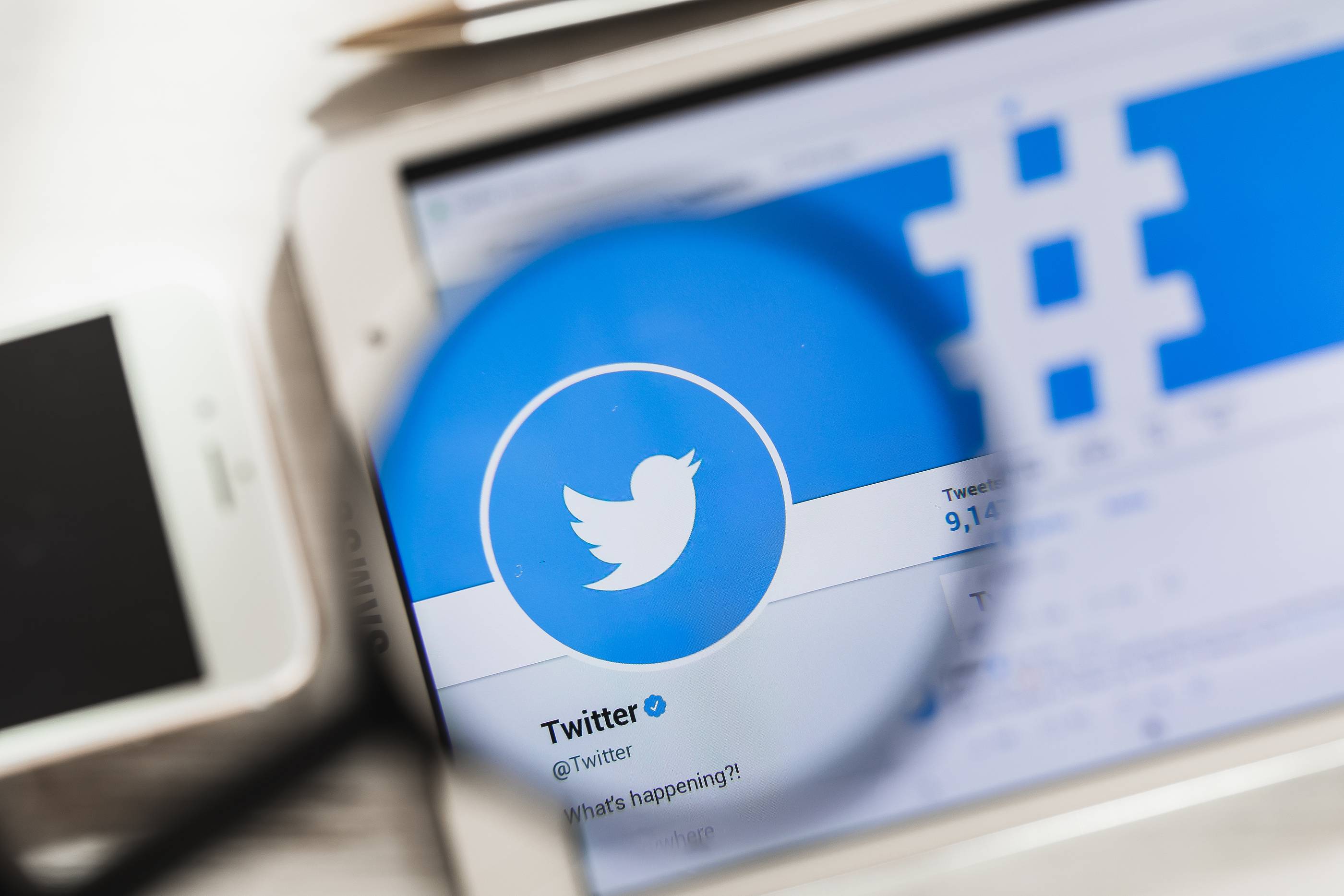 Twitter Twitter