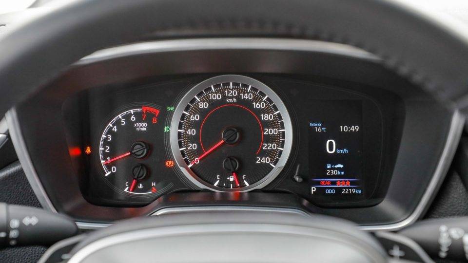 Toyota Corolla XEi quadro de instrumentos
