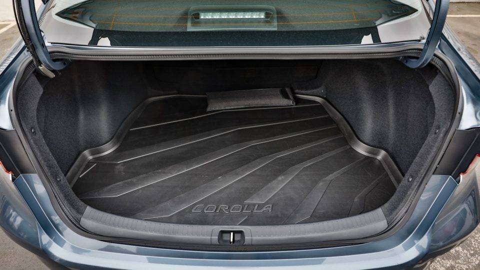Toyota Corolla porta-malas