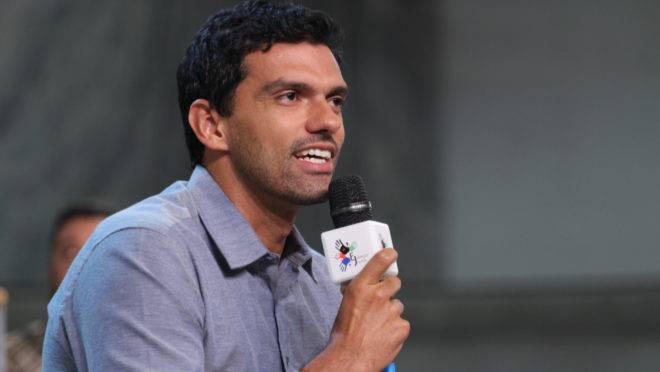 Carlos Vitor da Costa Ressurreição, ex-goleiro que agora dá palestras e participa de projetos sociais