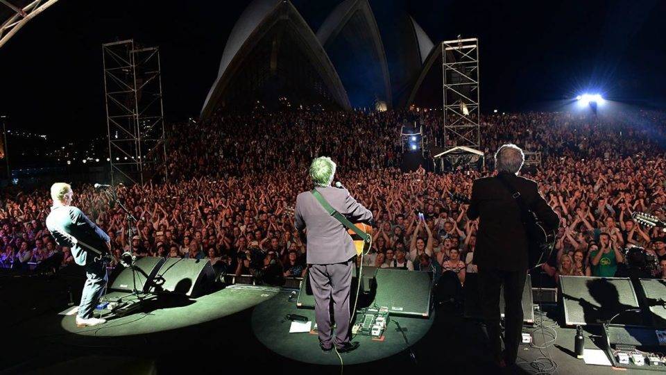Show da banda Crowded House diante da Sydney Opera House, em 2016.